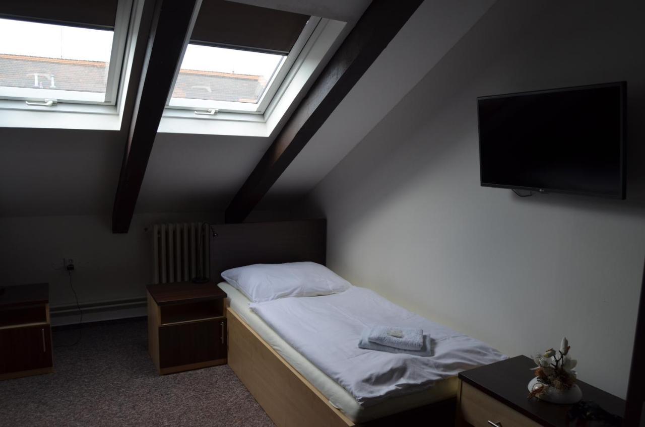 U Heligonky Hotel Brno Ngoại thất bức ảnh