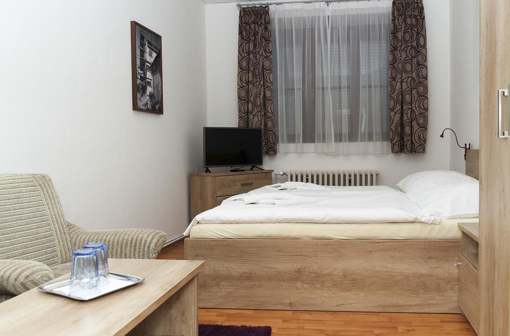 U Heligonky Hotel Brno Phòng bức ảnh