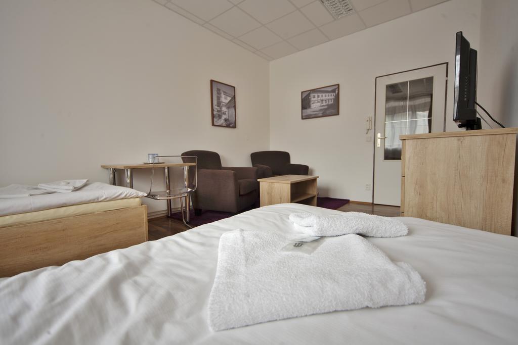 U Heligonky Hotel Brno Phòng bức ảnh